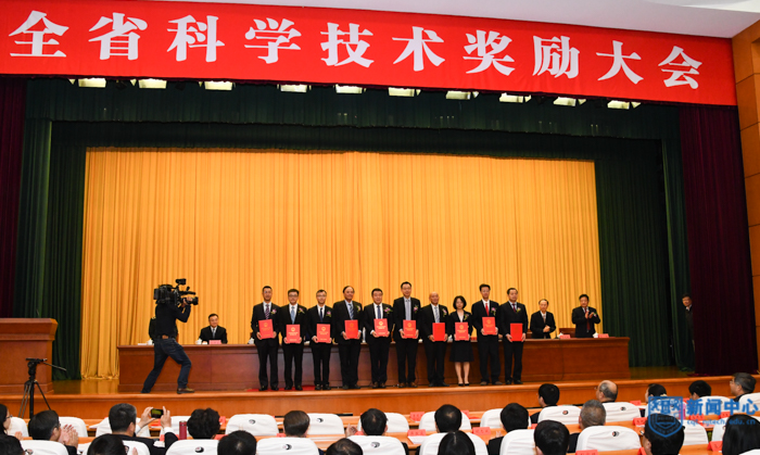 XCB_0629.jpg XCB_0629.jpg